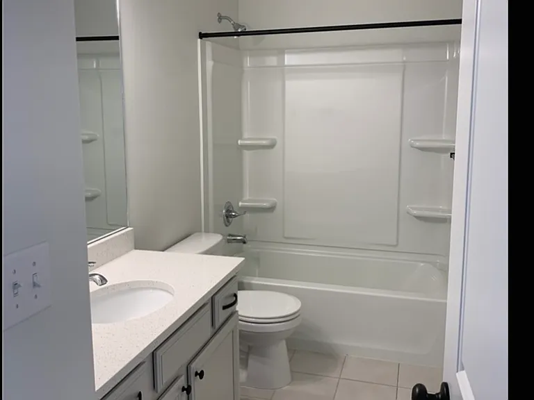 3765 S 3250 W — Photo 8