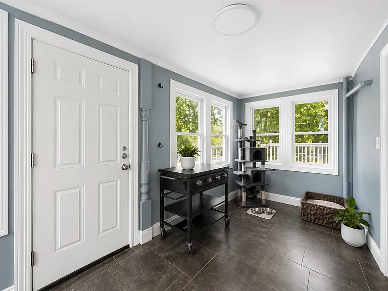 356 Cedar Ave — Photo 9