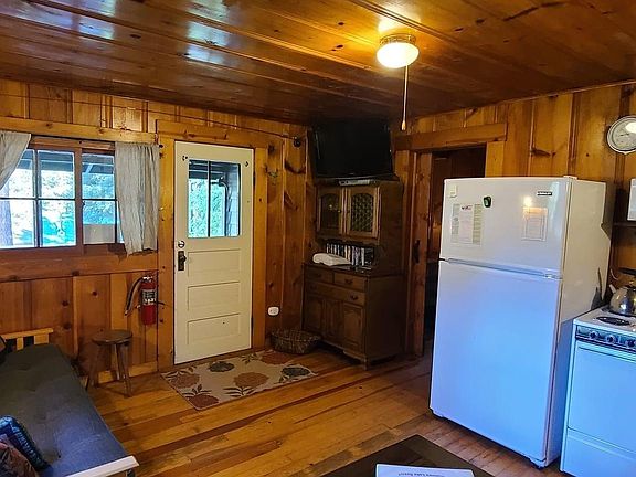 5th image of 84690 Hall Ln