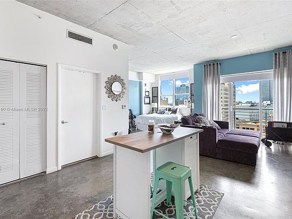 5th image of 133 NE 2nd Ave APT 1215