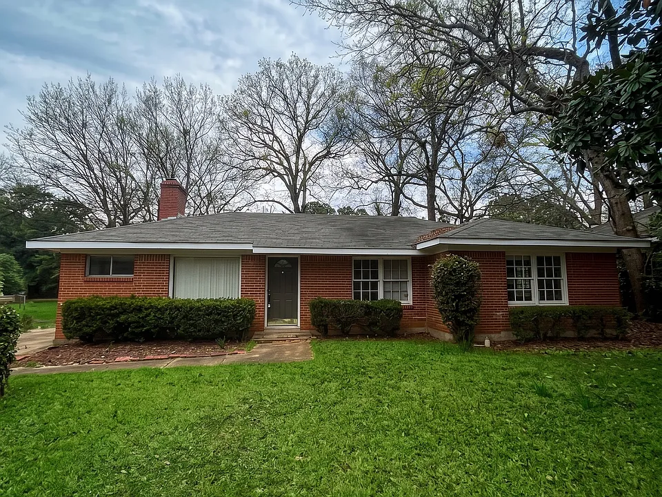 3575 N Wareingwood Dr