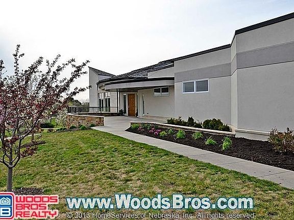 3rd image of 7800 Portsche Ln