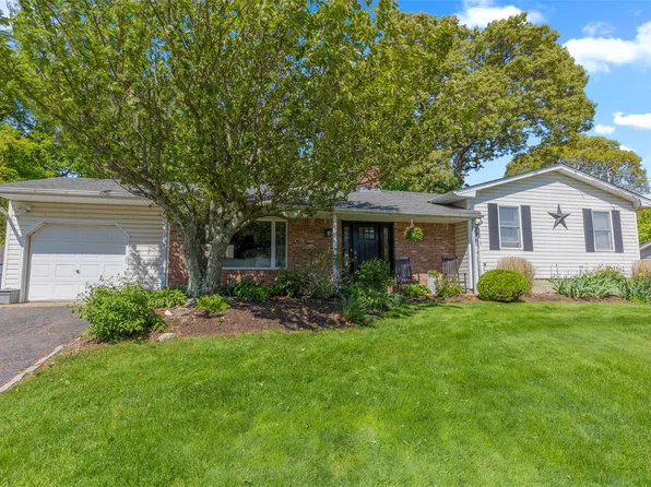 20 Soundway Drive, Rocky Point, NY 11778