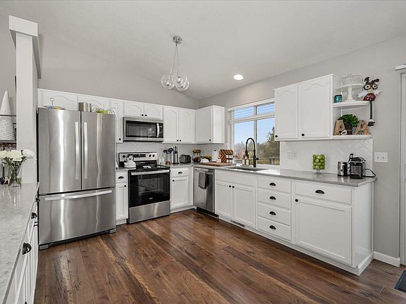4th image of 18925 E River Walk Ln