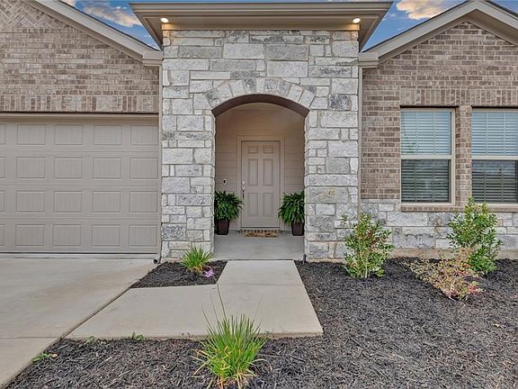 4th image of 713 Carol Dr
