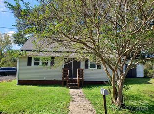 142 Alsace St, Mount Holly, NC 28120