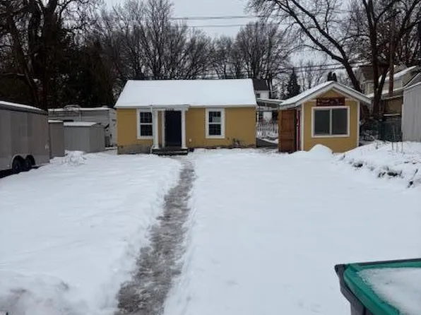 2522 15th Ave E, North Saint Paul, MN 55109