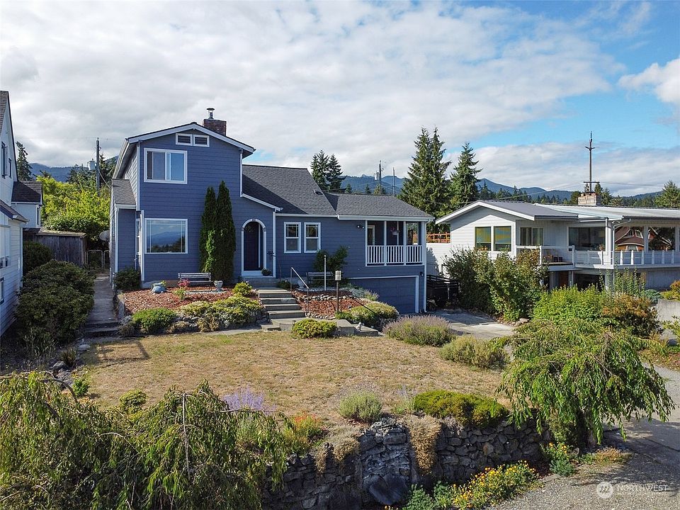 1st image of 212 E Whidby Avenue