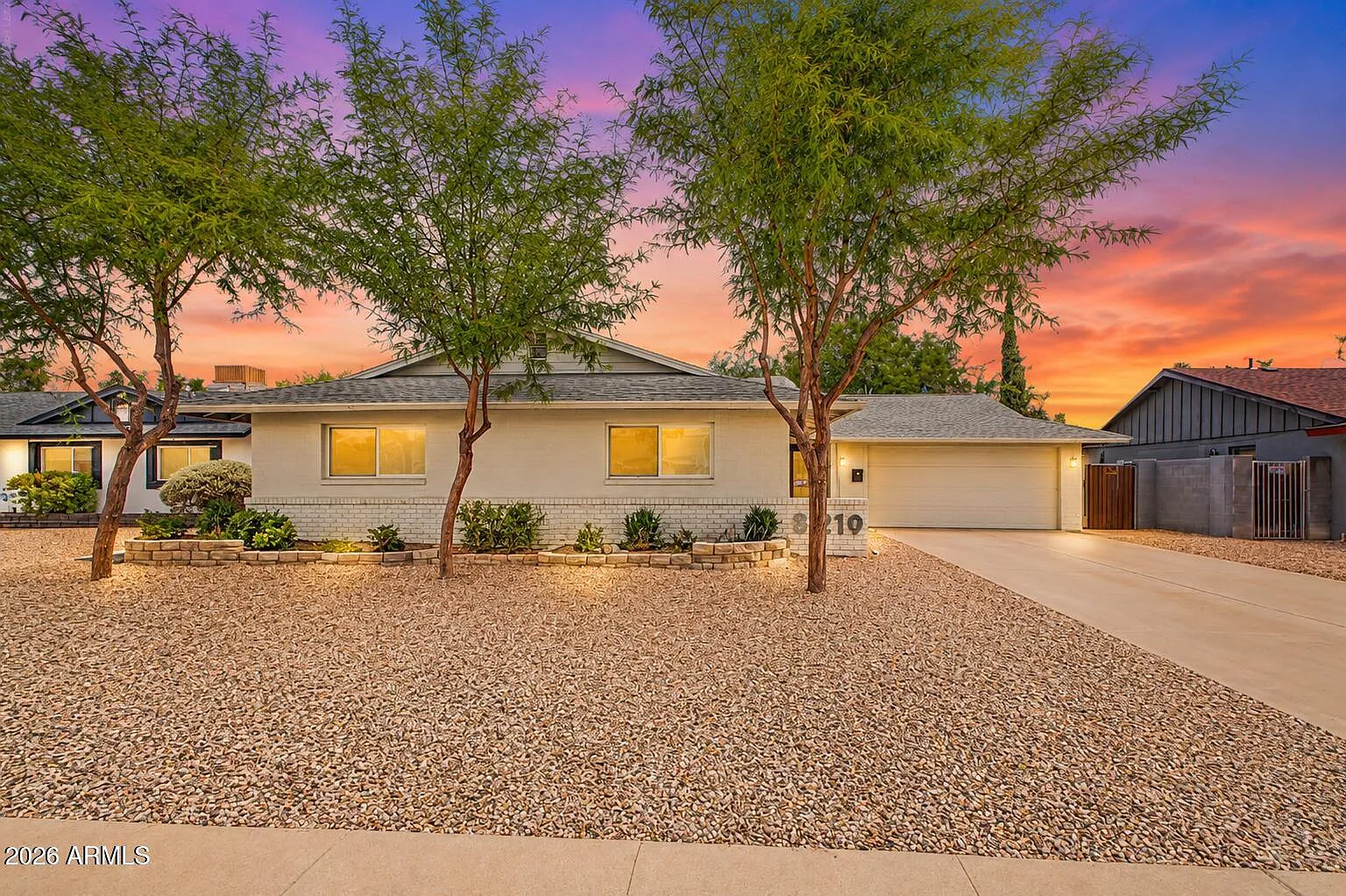 3 bed, 2.0 bath, 1720 sqft, $3,200 — Photo 2