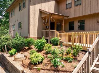 303 Pine Tree Dr, Buford, GA 30518
