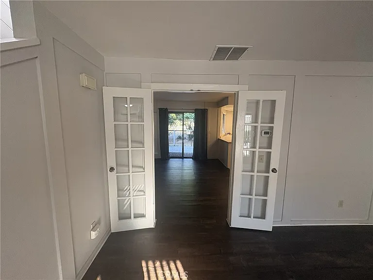 44579 La Paz Rd — Photo 5