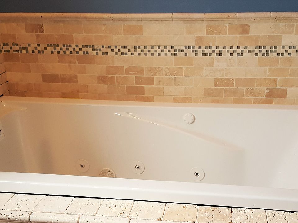 Whirlpool Jacuzzi Tub 