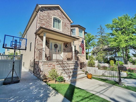 3rd image of 97 Hopkins Ave