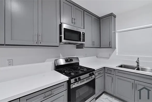 10609 S Inglewood Ave #1 — Photo 10