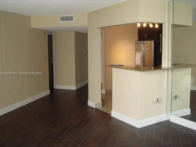 Photo 1 of 17 - 2750 NE 183rd St #2607 - Aventura, FL Primary Photo - 2750 NE 183rd St #2607