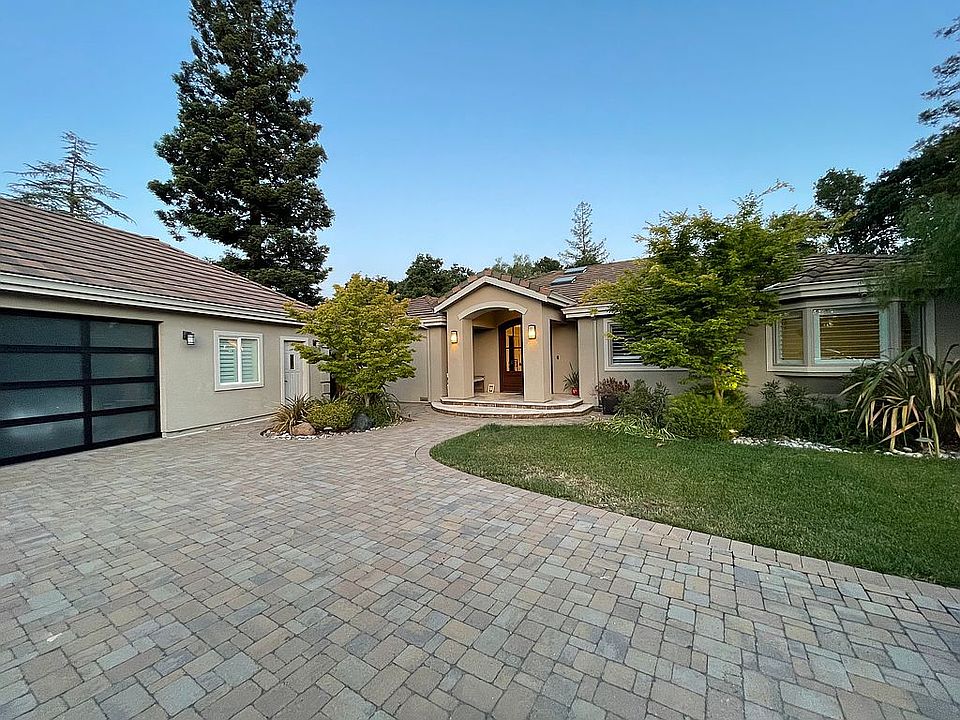 1st image of 13624 Westover Dr