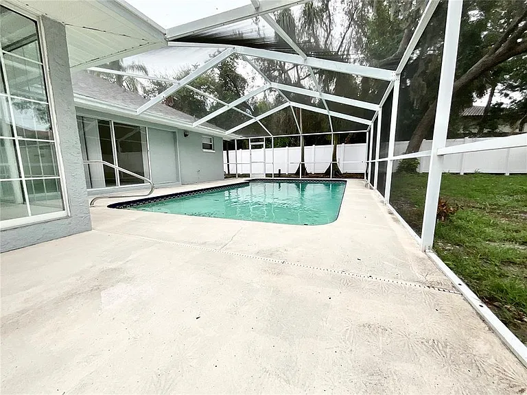 1307 Belcher Dr — Photo 27
