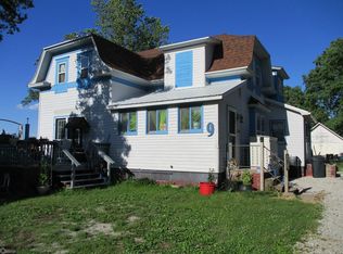 9 4th Ave, Elberon, IA 52225