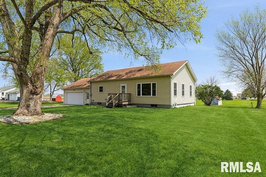 304 N East St, Mineral, IL 61344 Zillow