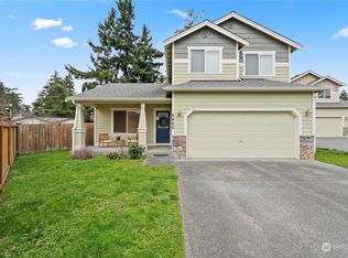 2460 SW Navigator Loop, Oak Harbor, WA 98277