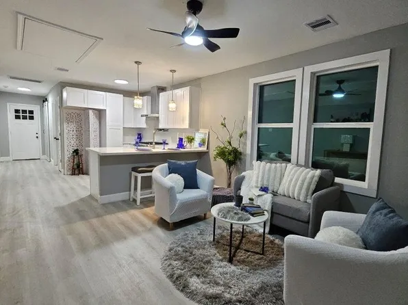 3241 Reeves St, Houston, TX 77004