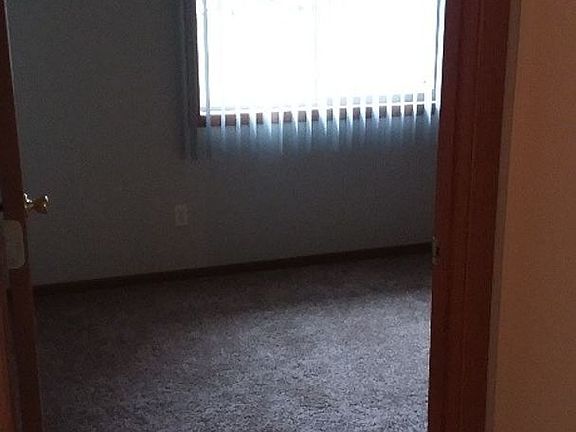 5th image of 4527 Woodford Ct APT 2