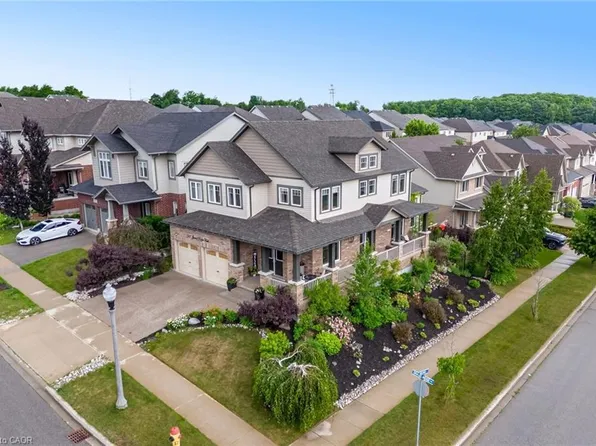 387 Gravel Ridge Trl, Kitchener, ON N2E 0B9