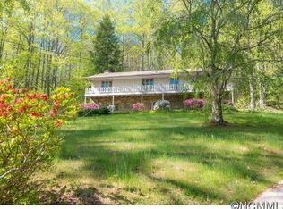 16 Penland Cove Rd, Black Mountain, NC 28711