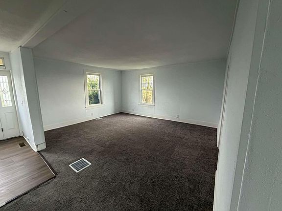 5th image of 948 Young Rd