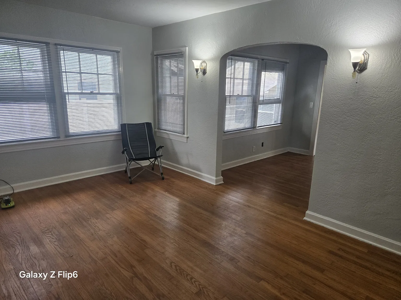 2 bed, 1031 sqft, $2,199 — Photo 2