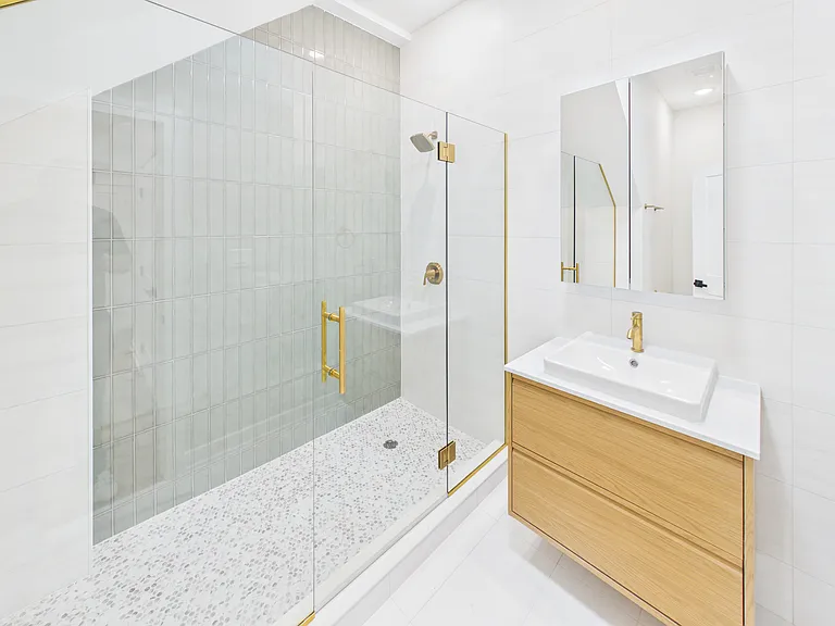 2236 W Cermak Rd #1R — Photo 24