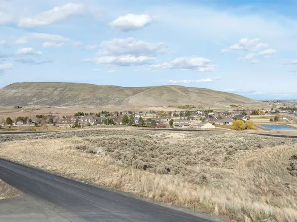 72810 Homestead Rd, Kennewick, WA 99338