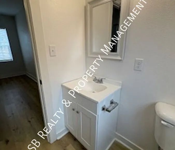 815 Park Ave #14 — Photo 17