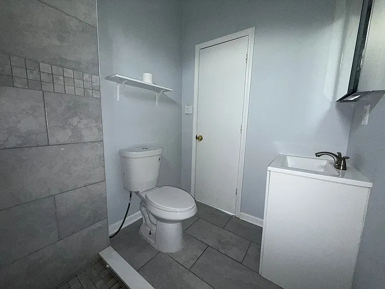 832 Hussa St #2 — Photo 16