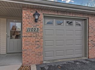 11023 Beacon Ct, Saint John, IN 46373