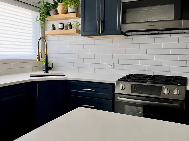8 E Cypress St — Photo 3