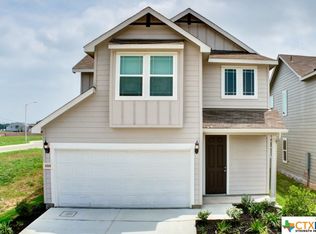 888 Farmhouse Trl, New Braunfels, TX 78130