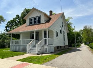 278 Moseley St, Elgin, IL 60123