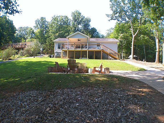 4th image of 258 Pine Knob Cir