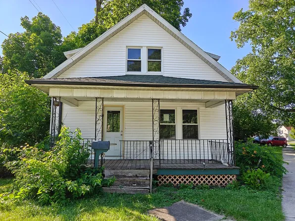 101 Maple Ave, La Porte, IN 46350