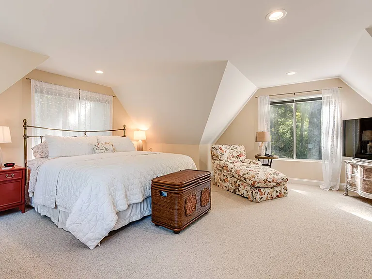 5 Joshuas Hole Rd — Photo 17