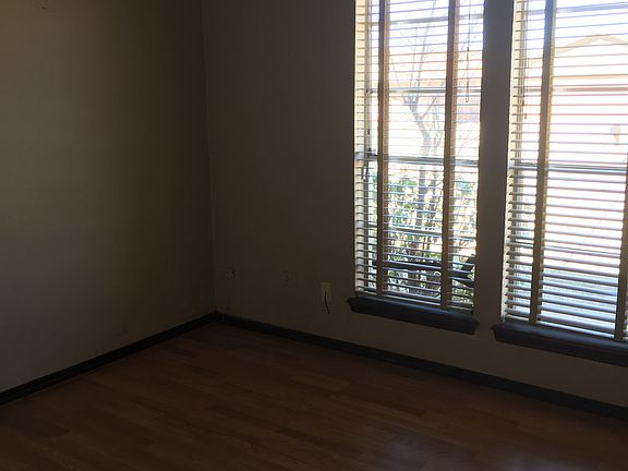 3rd image of 6122 SW Park Ave #Home