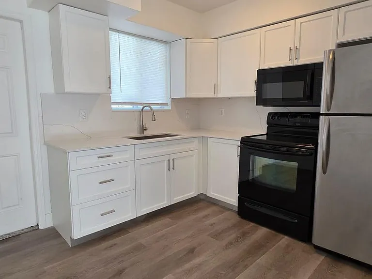 1849 Sherman St #1 — Photo 3