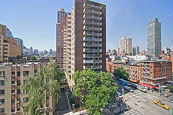 Sold by Corcoran | media 7