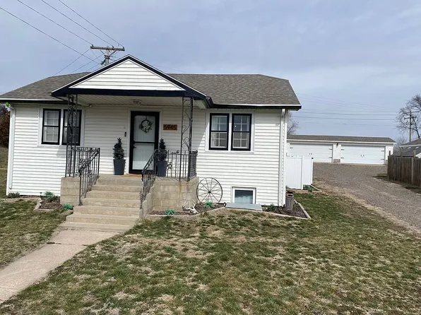 5945 Highway 30 W, Kearney, NE 68845