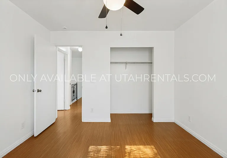 234 W Foxbridge Dr — Photo 16