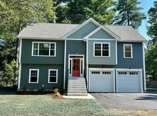 596-596A Ryan Rd #1, Florence, MA 01062