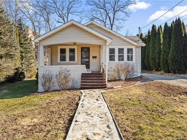 12 Springdale Avenue, Waterbury, CT 06708