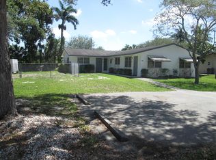 4712 SW 66th Ter, Davie, FL 33314