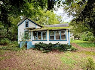 3384 Riverside Rd, Benton Harbor, MI 49022